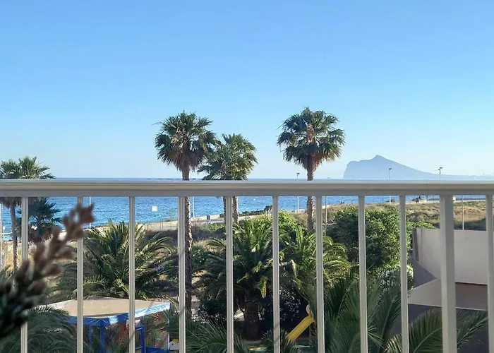 Flamingo Seaviews Apartment