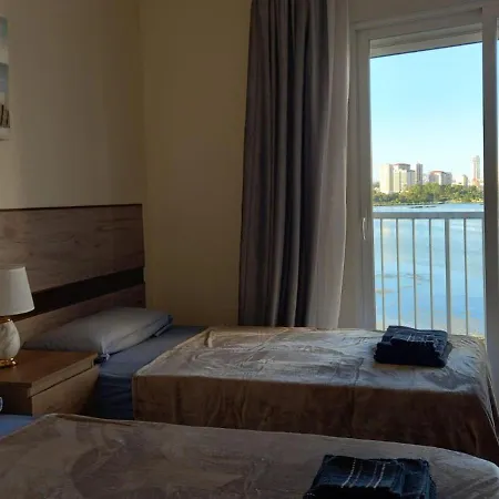 Апартаменти Flamingo Seaviews Кальпе